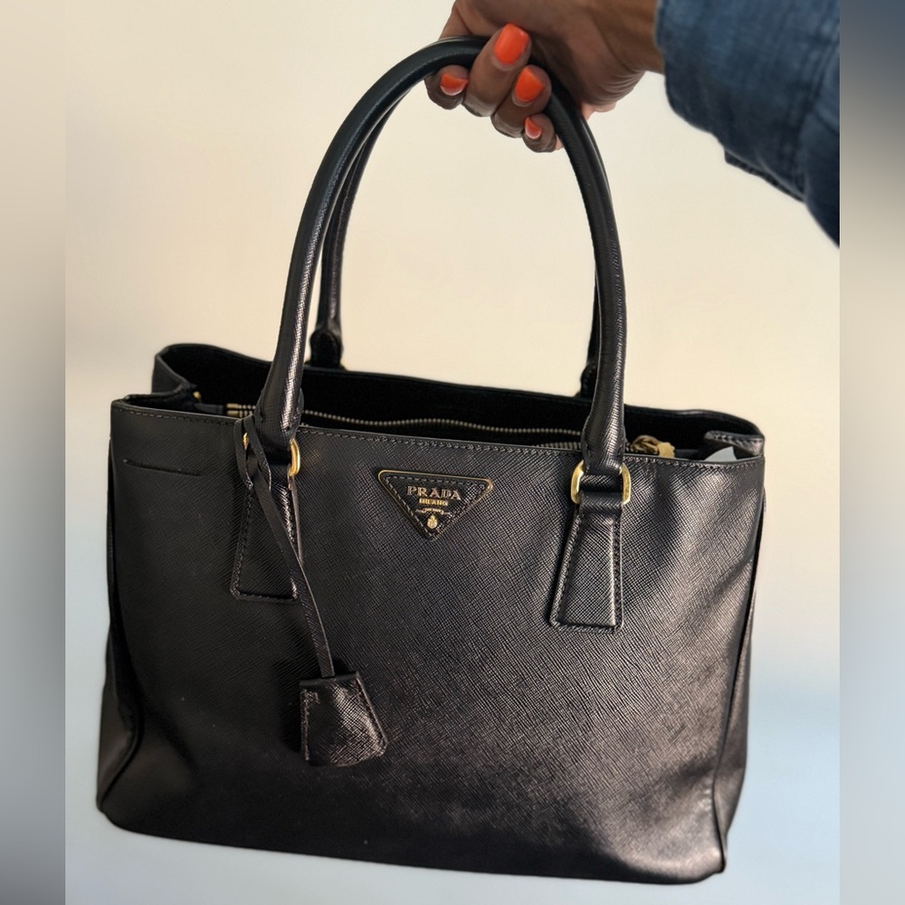 Prada Black Crossbody Bag - Picture 1 of 12